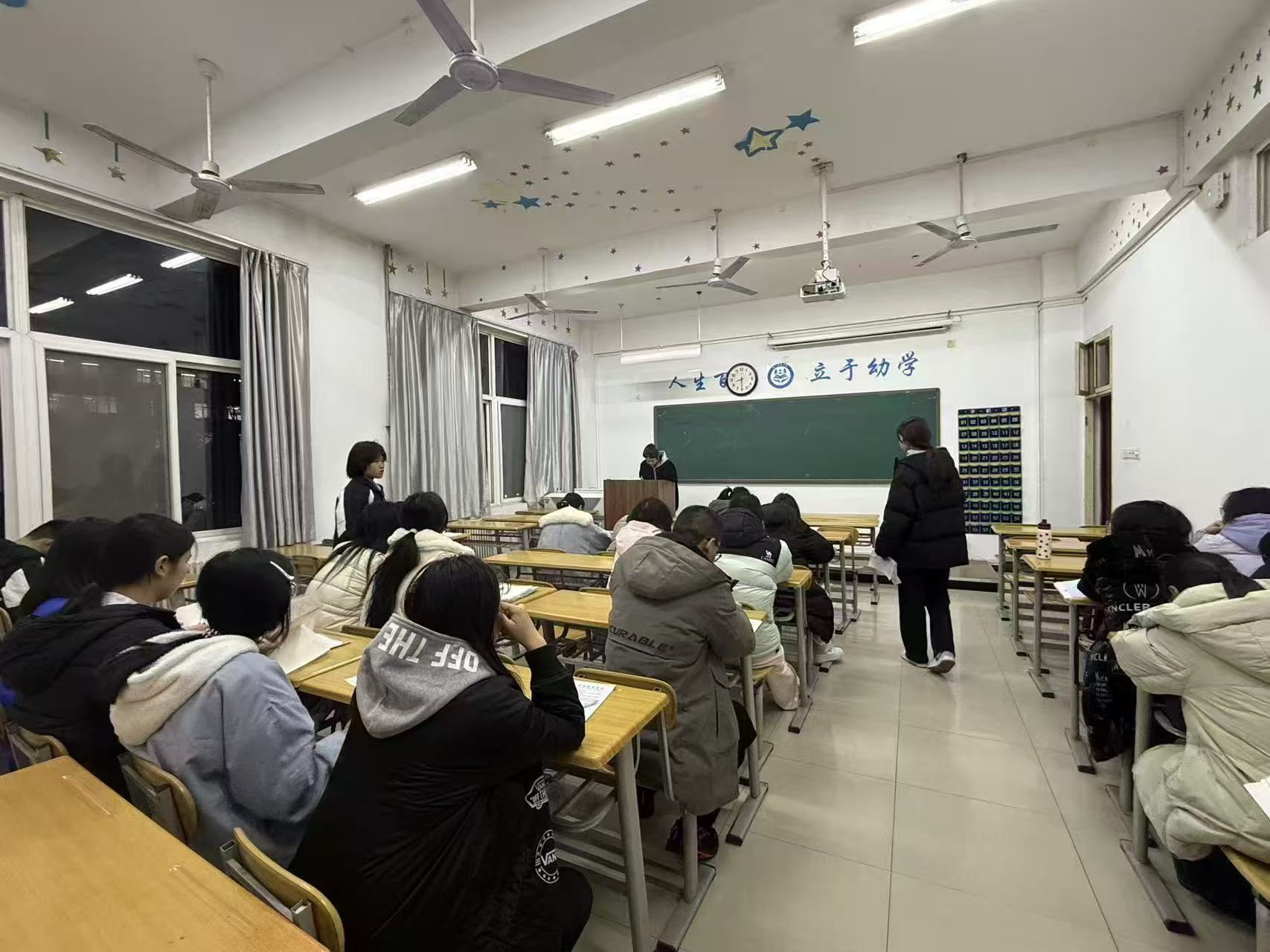 晨读沐晓光 晚修蕴书香 | 我院“三早一晚”学风建设活动圆满收官-陕西学前师范幼儿教育学院